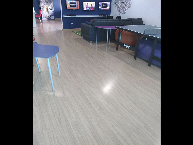 Design pisos e decorações - Pisos laminados e vinílicos